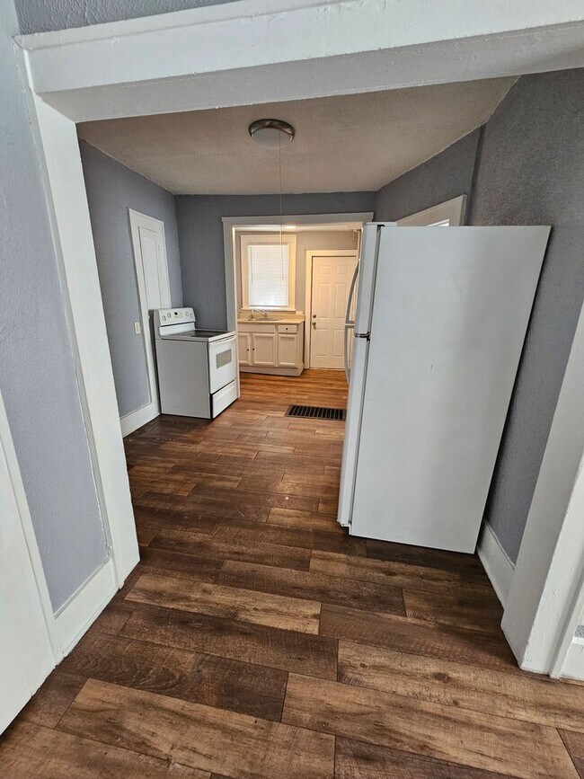 Building Photo - 35 S 3rd St