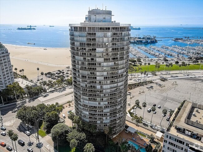 Building Photo - 700 E Ocean Blvd