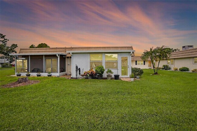 Building Photo - 202 Bedford St