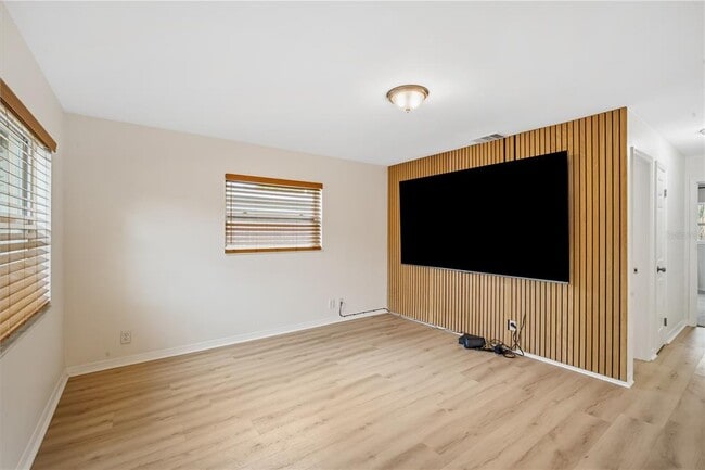 Building Photo - 6610 S Mascotte St