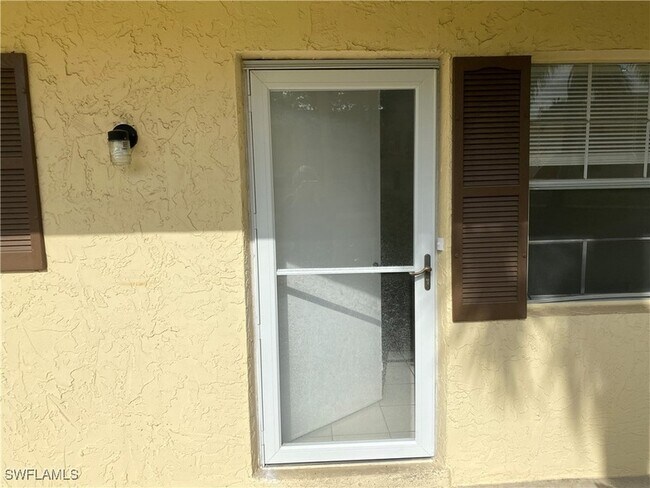 Building Photo - 3325 Arpt Rd S
