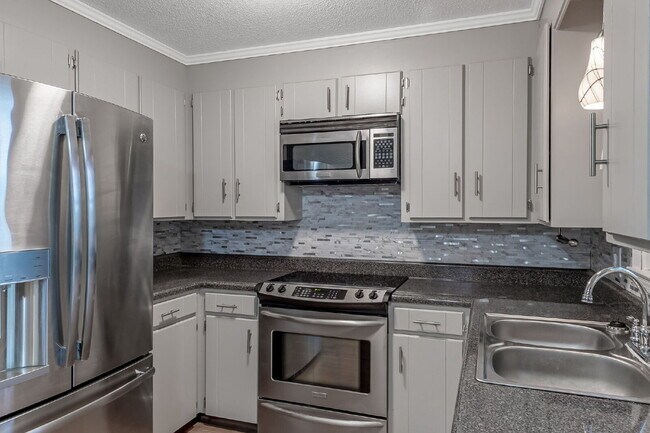 Building Photo - 416 Fairplay Rd