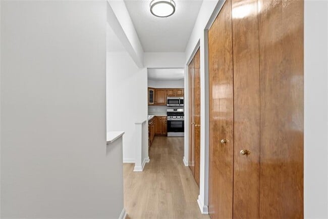 Building Photo - 108 Whitney Dr