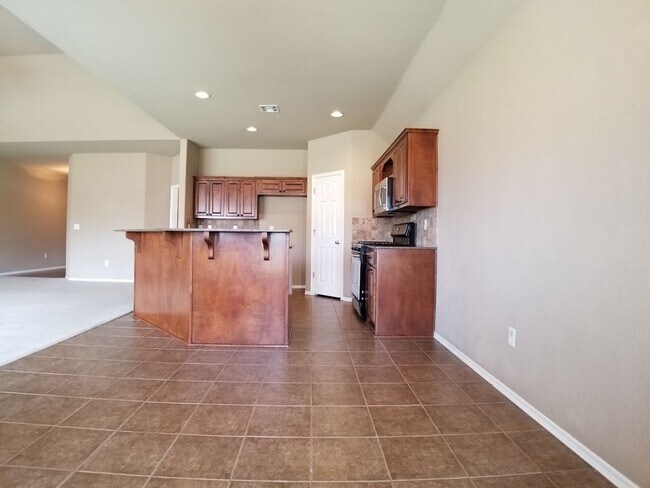 Building Photo - 3905 West 110th Pl S
