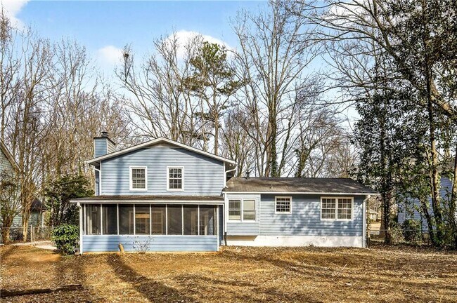 Building Photo - 1075 Forest Heights Rd