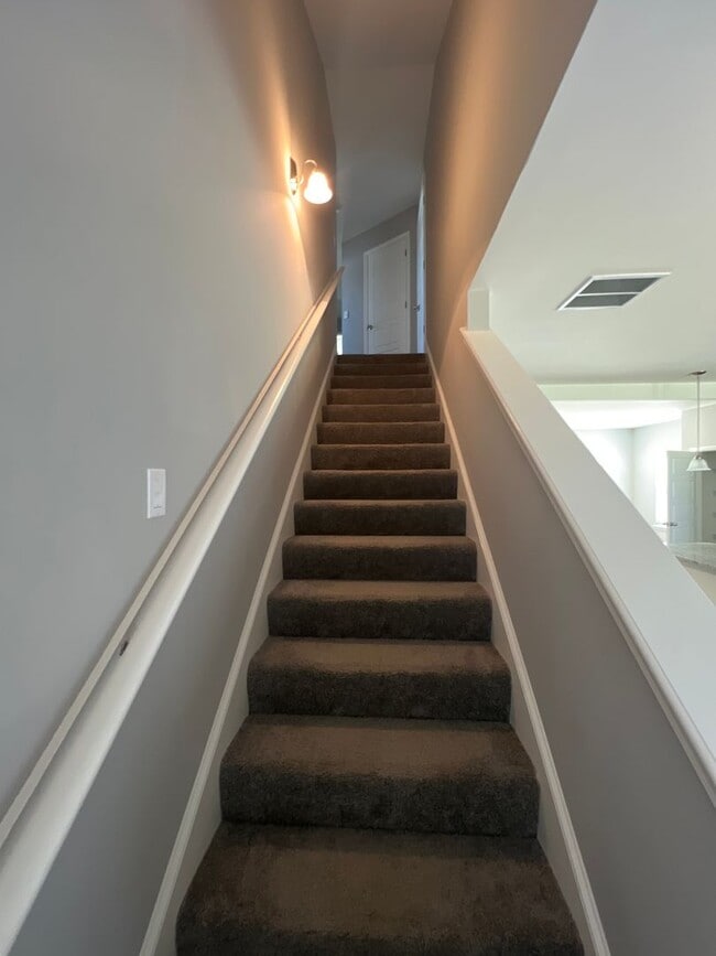 Building Photo - 4 bed, 2.5 bath house in Atoka built in 2022 now offering a move in gift card