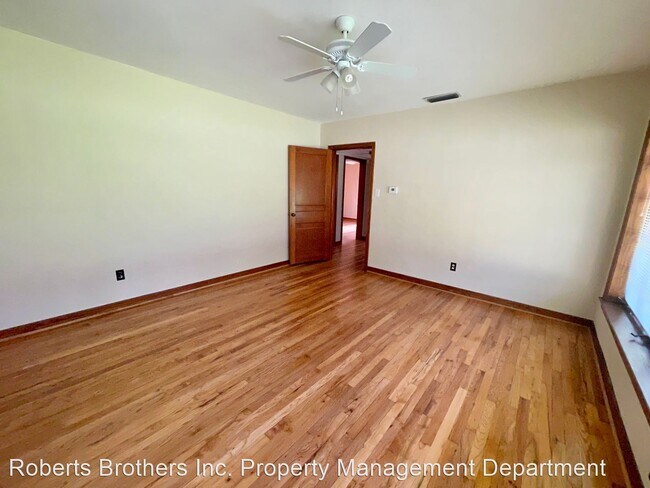 Building Photo - 3 br, 1 bath House - 1912 Old Shell Road