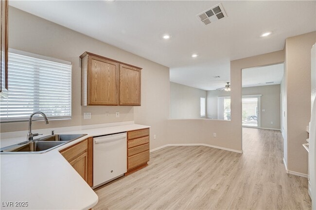 Building Photo - 3509 Herring Gull Ln