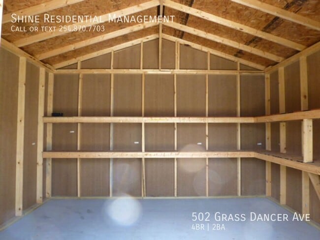 Building Photo - 502 Grass Dancer Ave