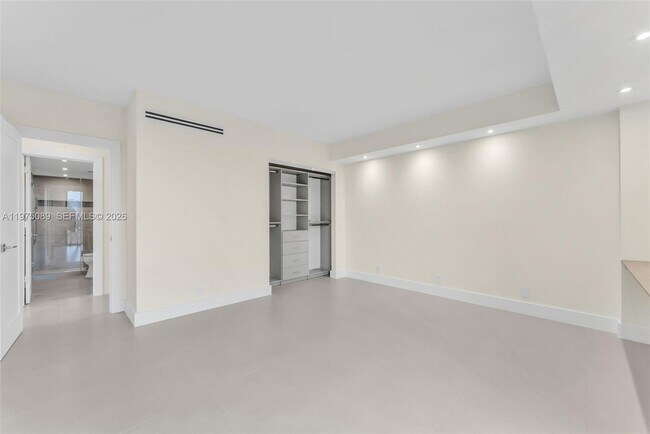 Building Photo - 19355 Turnberry Way