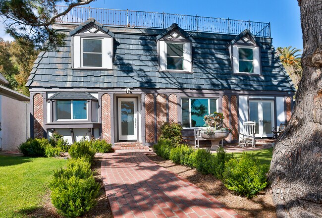 Primary Photo - 21513 Pacific Coast Hwy