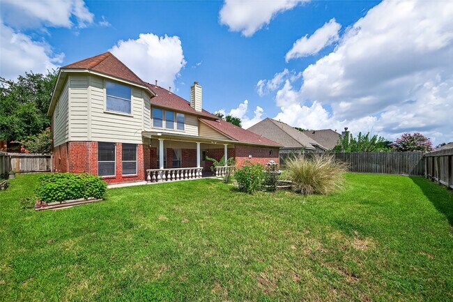 Building Photo - 11931 McKinney Falls Ln