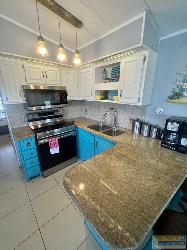 Building Photo - 34 Abalone Cir