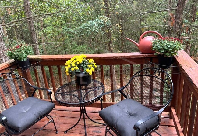 Building Photo - Peaceful 3-Bedroom Home Near Branson, MO – Reeds Spring School District