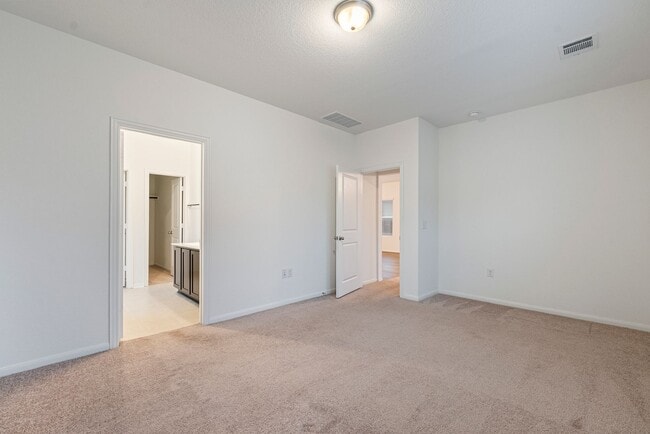 Building Photo - 149 Biscayne Dr