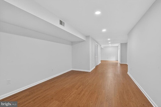 Building Photo - 10545 Winged Elm Cir