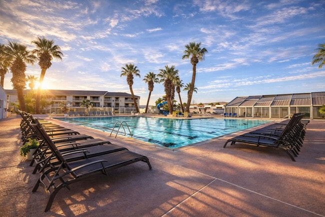 Building Photo - 1845 W Canyon View Dr