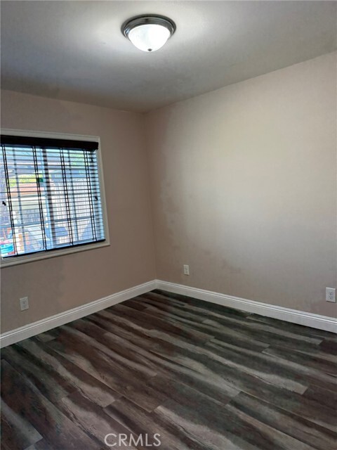Building Photo - 1039 N Soldano Ave