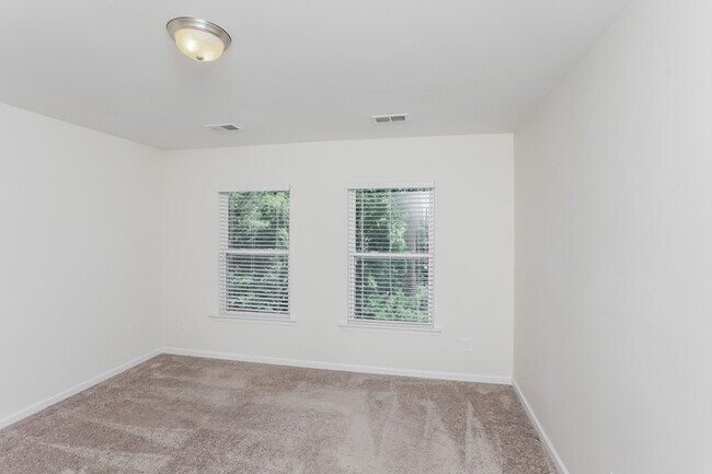 Building Photo - 394 Eagle Feather Loop