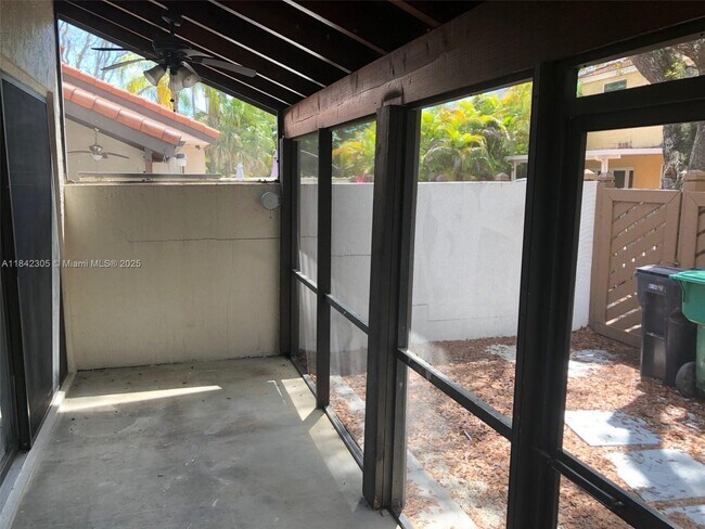 Building Photo - 12520 SW 94th Ln