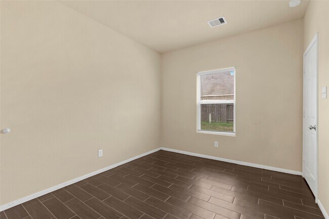 Building Photo - 18715 Windy Stone Dr