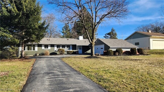 Building Photo - 9315 Glenwood Trail