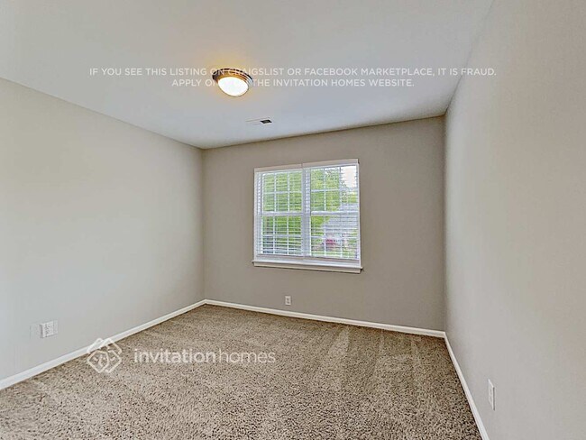 Building Photo - 8006 Glamorgan Ln