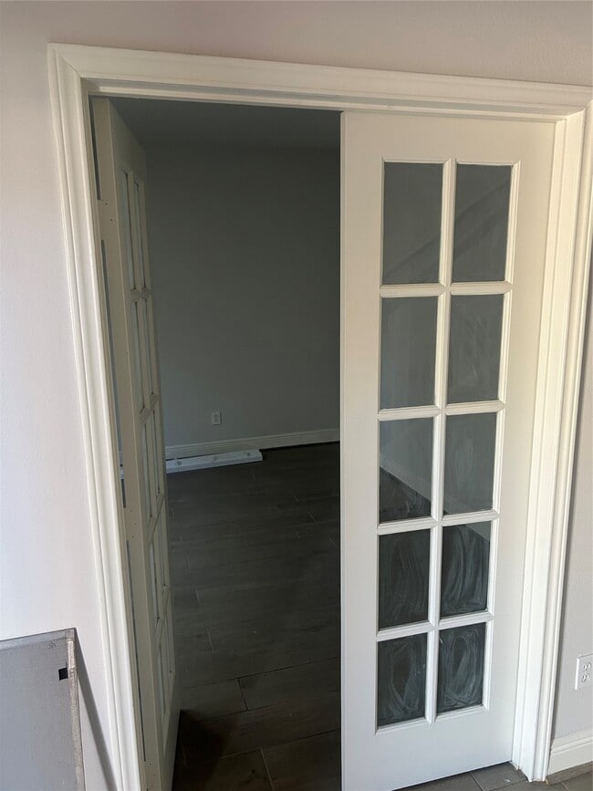 Building Photo - 6722 Oakleaf Trail Ln