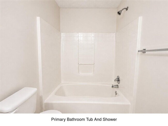 Building Photo - 5175 Sky Ridge Way