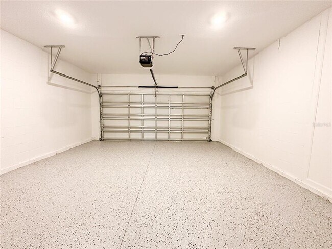 Building Photo - 417 Bogey Dr