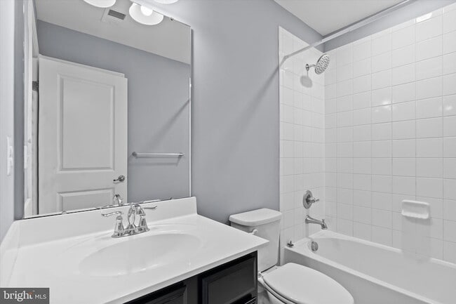 Building Photo - 6190 Willow Pl