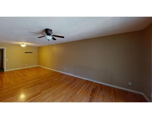 Building Photo - 13 Strawberry Bank Rd