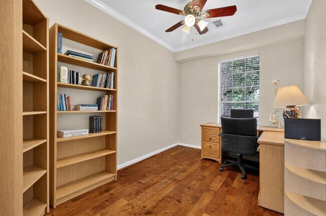 Building Photo - 1306 N Gabriel River Cir