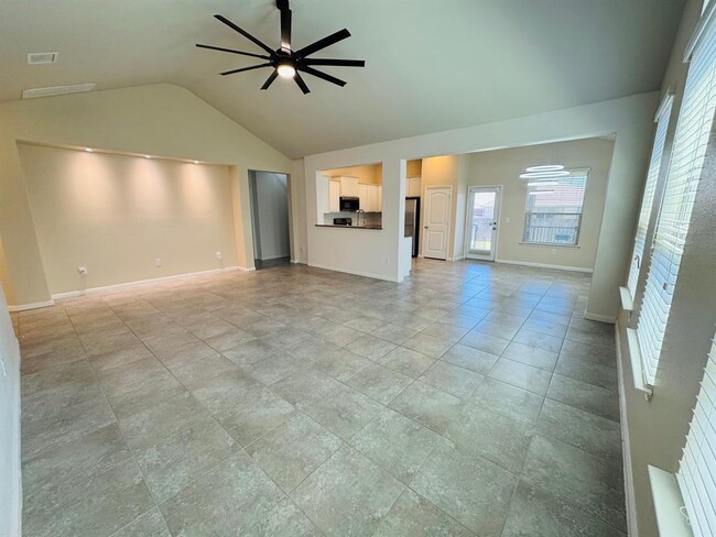 Building Photo - 18409 Applio Claudio Dr