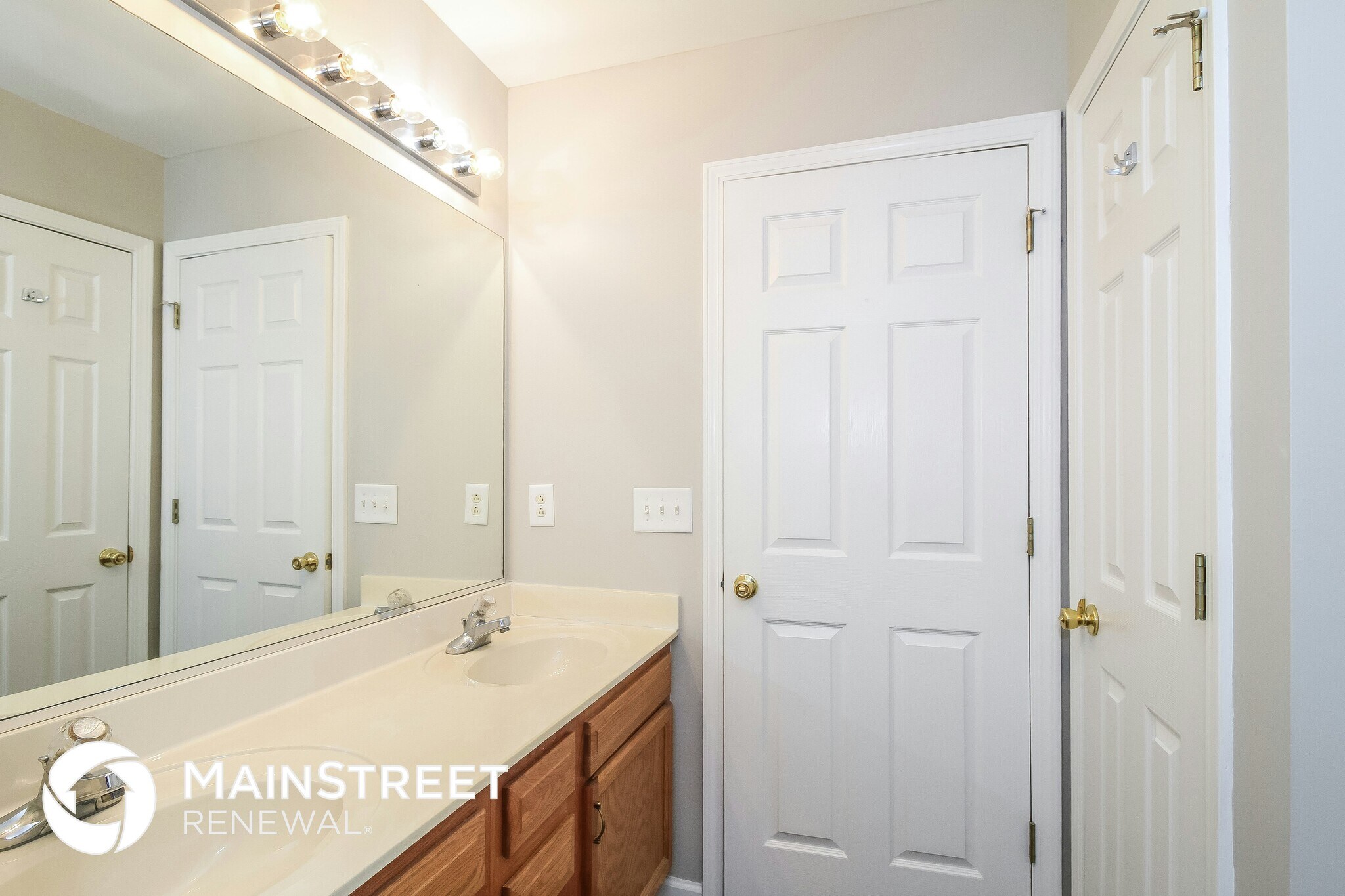 Building Photo - 203 Lois Ln