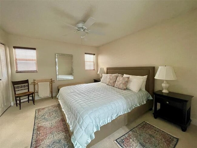 Building Photo - 4629 Poinciana St