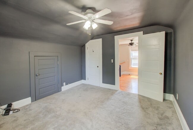 Building Photo - Charming, 3 Bed, 1 Bath Cape Cod in Granby...