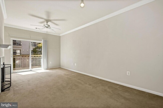 Building Photo - 2765 Centerboro Dr