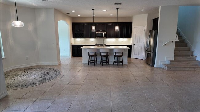 Building Photo - 8764 Lookout Pointe Dr