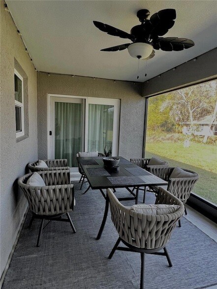 Building Photo - 1194 S Lassonde St