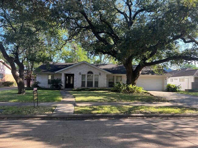 Primary Photo - 5135 Indigo St