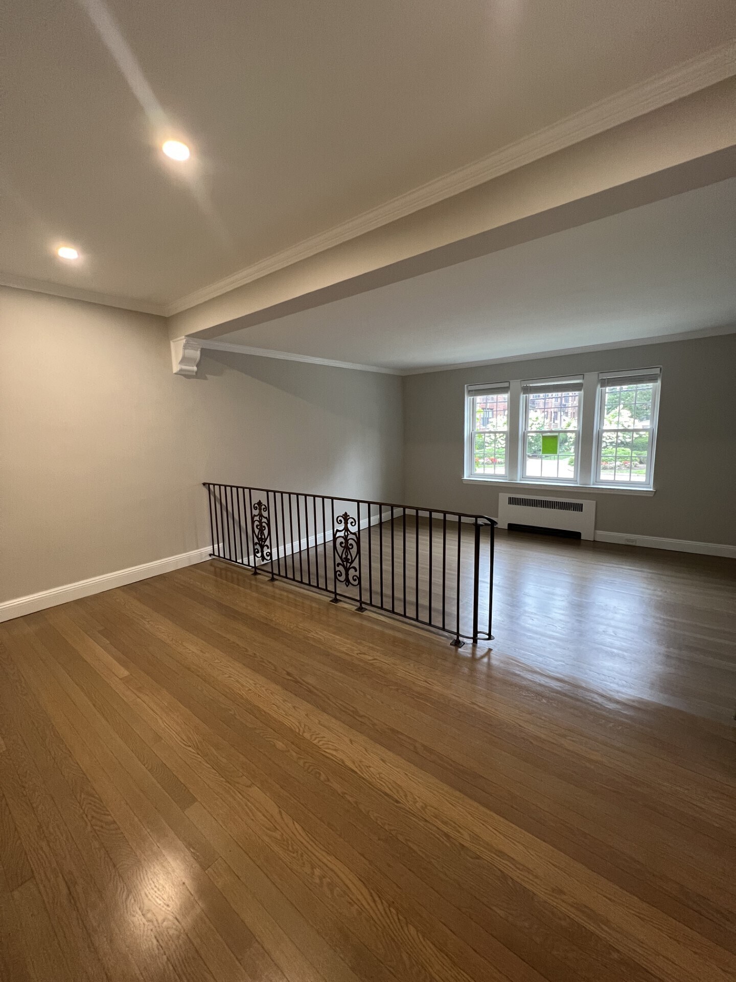 Building Photo - 35 Park St