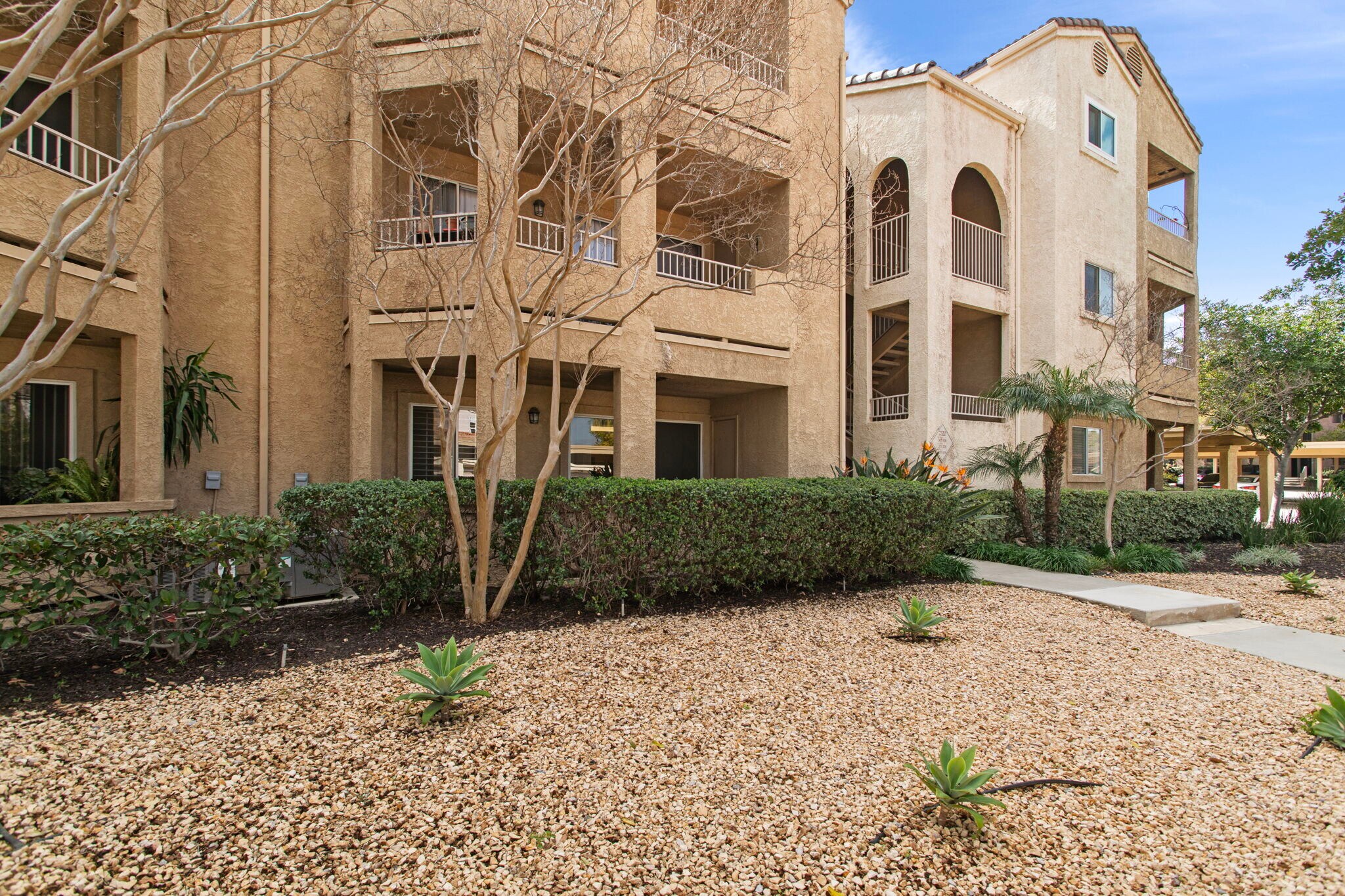 Building Photo - 2320 Del Mar Way