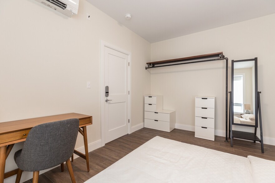 Building Photo - 139 Marcella St