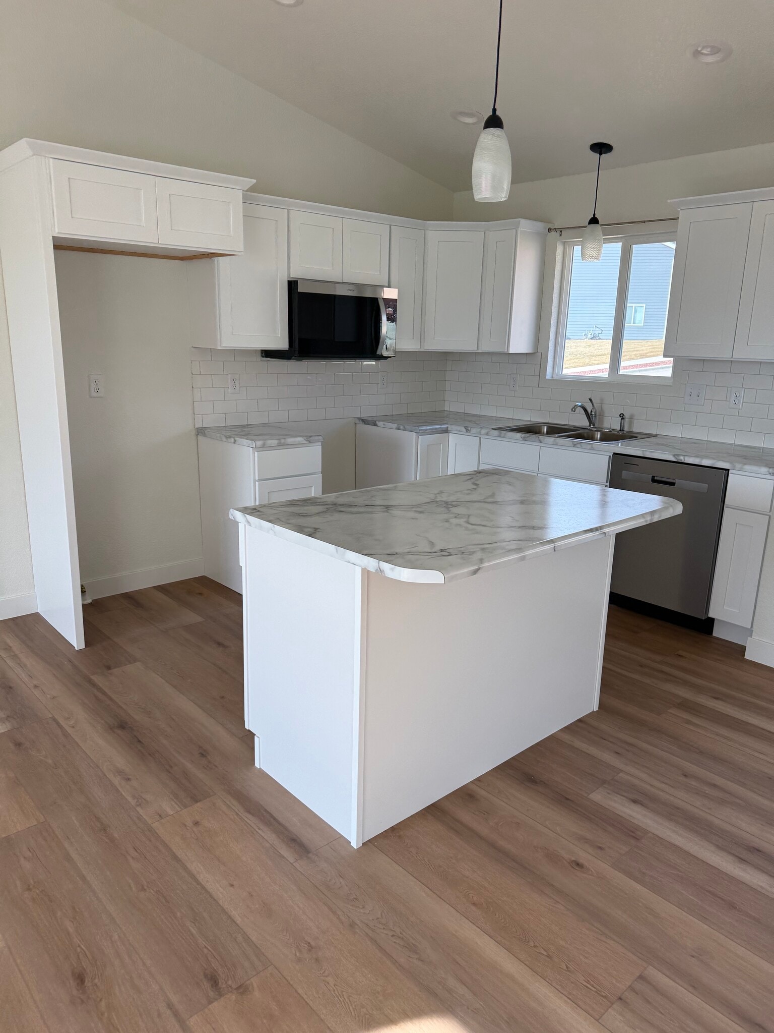 Building Photo - 5304 Silverton St