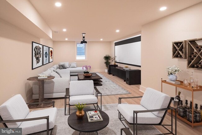 Building Photo - 21 Manor Rd