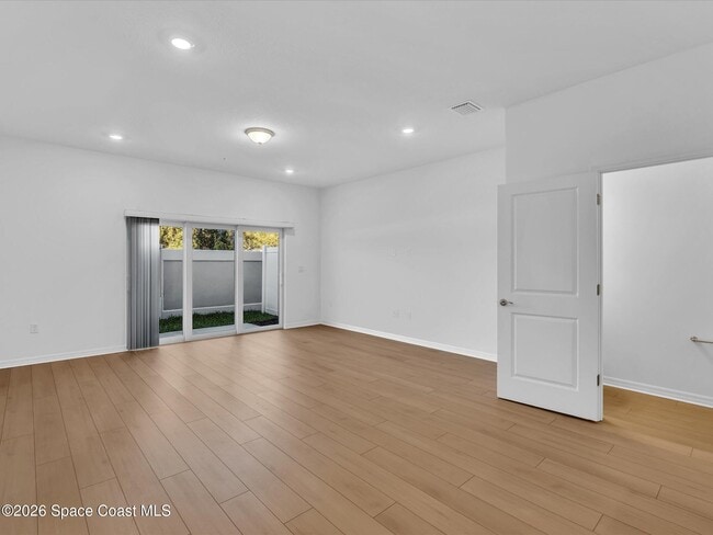 Building Photo - 4444 Jetty Ln