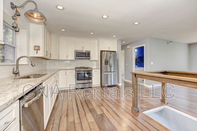 Building Photo - 3290 Forest Creek Dr SW