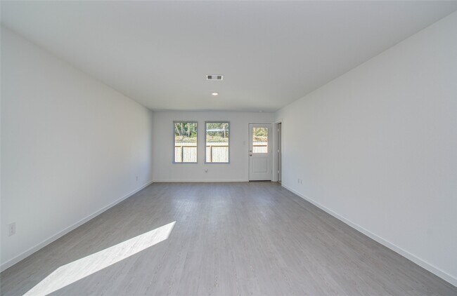 Building Photo - 14845 N Ascot Bnd Cir