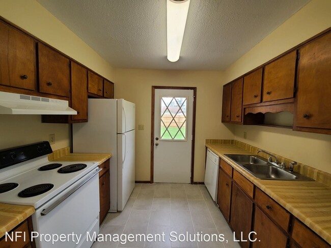 Building Photo - 2 br, 1 bath House - 10848 W Hwy 98